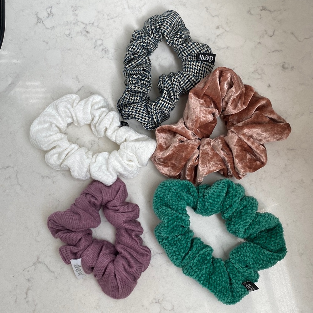 Dew Edit Scrunchies- bundle of 5